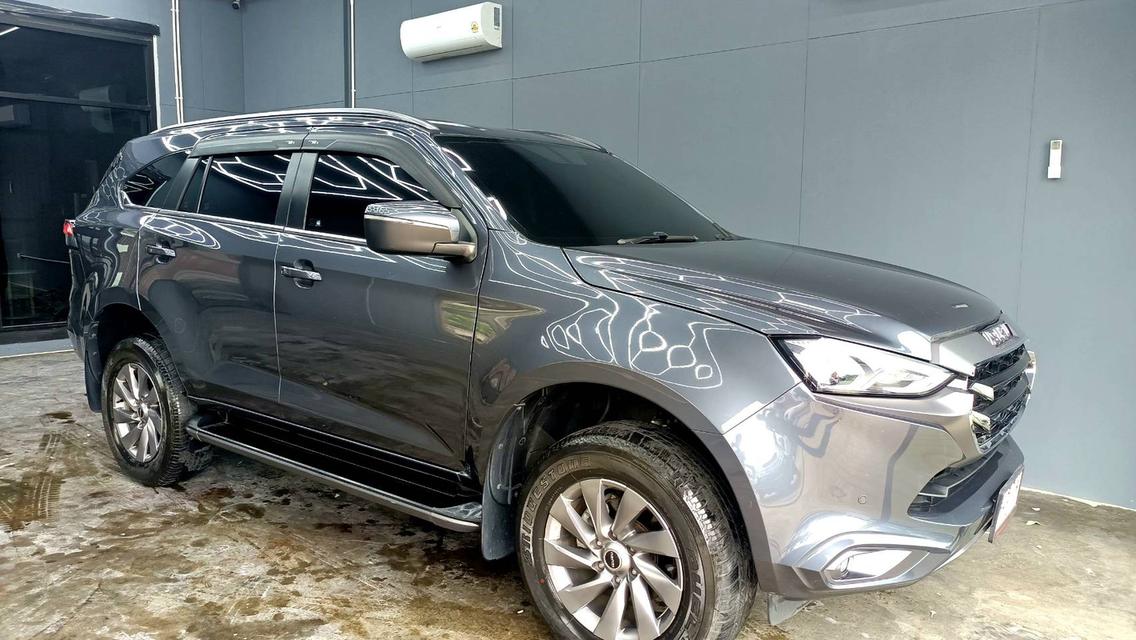 Isuzu MU-X 1.9DVD ปี23