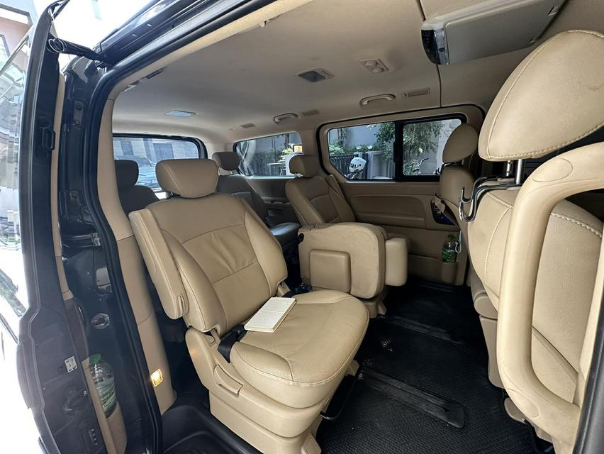 รถยนต์ Hyundai h1 elite ปี 2019 รูปย่อยที่ 2