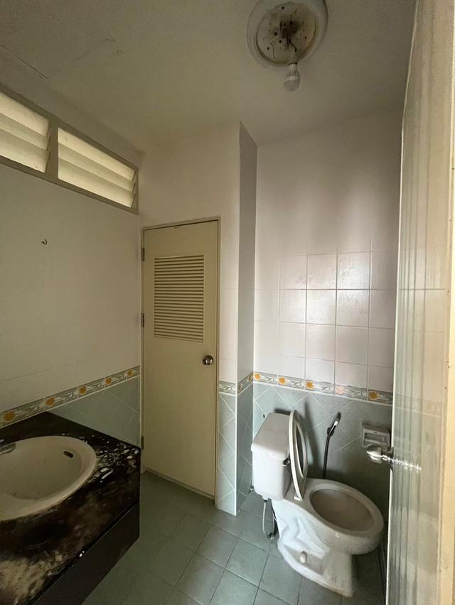 ทาวน์เฮาส์ 2 ชั้น มี3 ห้องนอน 2ห้องน้ำ 1ห้องครัว1ห้องรับแขก 8