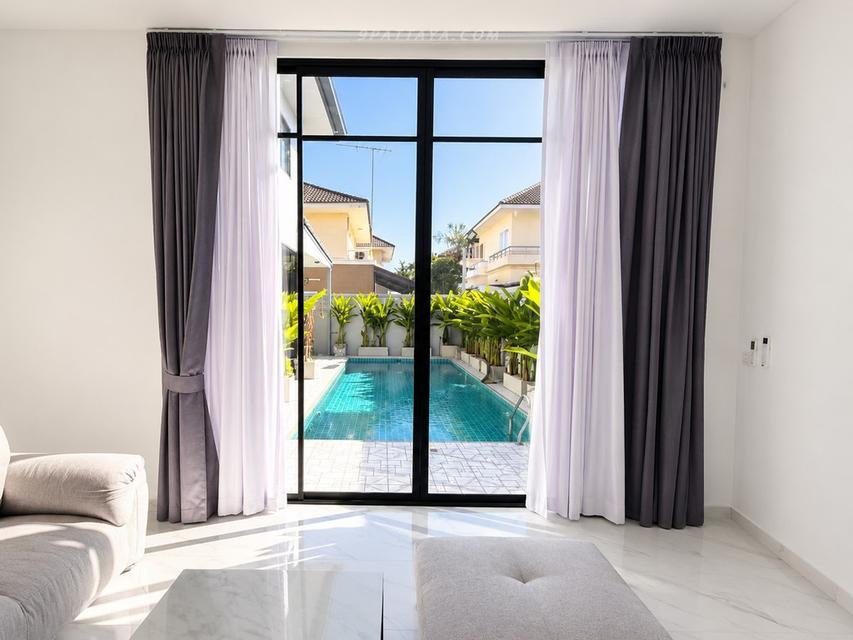 Corner Pool Villa ขายพร้อมผู้เช่า | Baan Suan Lalana จอมเทียน พัทยา ✨ ขาย 14,500,000 บาท — พูลวิลล่าหัวมุม รีโนเวทใหม่ทั้งหลัง 4 ห้องนอน 3
