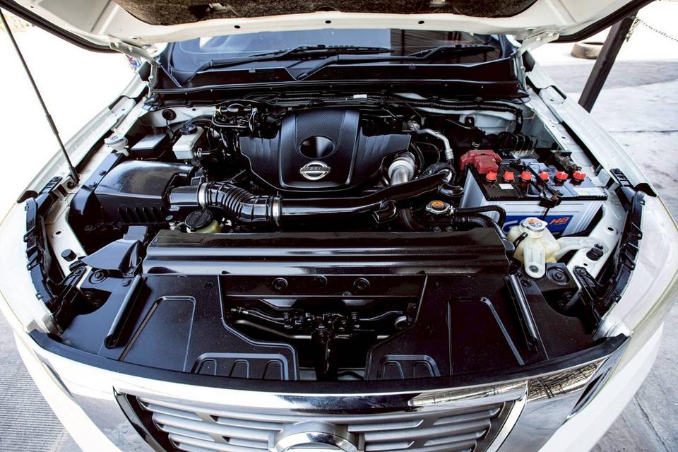 NISSAN NAVARA NP300 CALIBRE 2.5 VL DOUBLE CAB ปี 2015 เกียร์ธรรมดา สีขาว 18