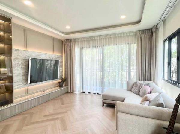 ให้เช่าบ้านเดี่ยวโครงการหรู The Centro Bangna ขนาด 4 ห้องนอน 5 ห้องน้ำ ใกล้เมกะบางนา 14