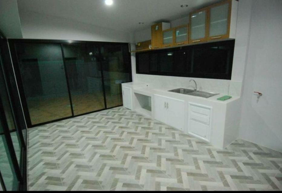 บ้านว่างให้เช่า หมู่บ้าน ต รวมโชค โชคชัย 4 5