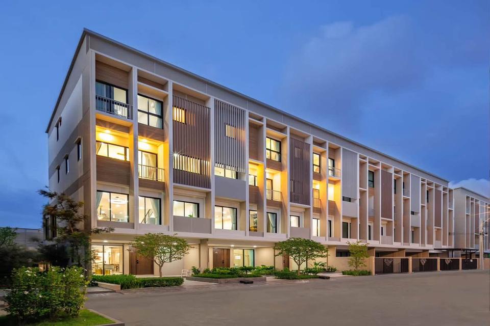 Luxury townhome project For Sale The Blisz ICONIC Sathon – Charan 35 2