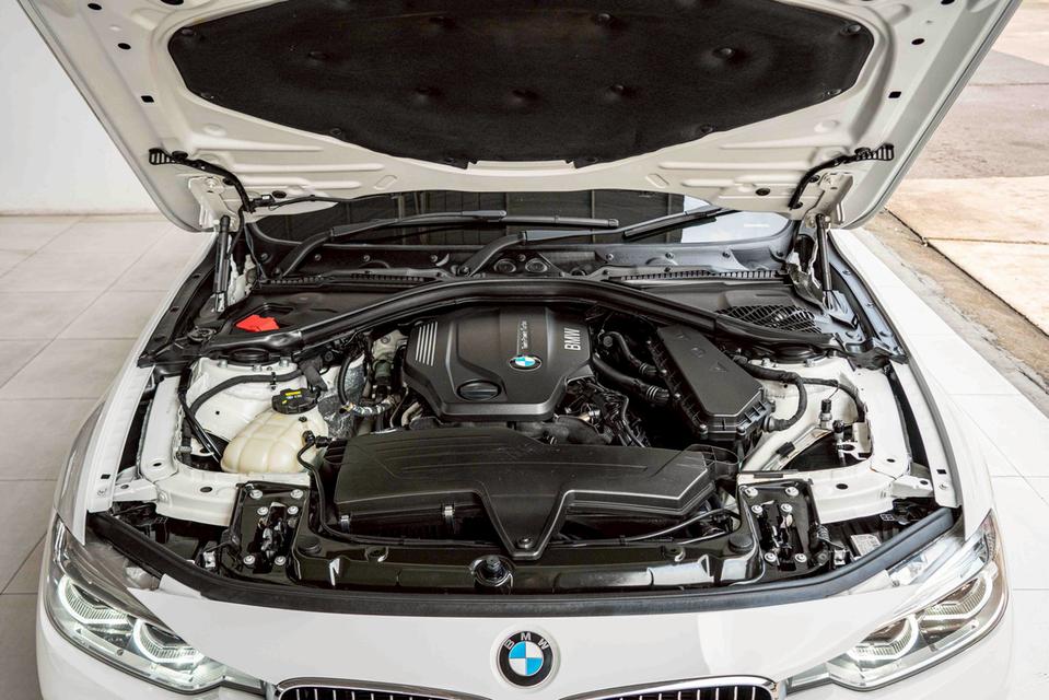 รหัสรถ NP8753  BMW F30 320d LUXURY LCI ปีรถ : 2017 รูปที่ 17