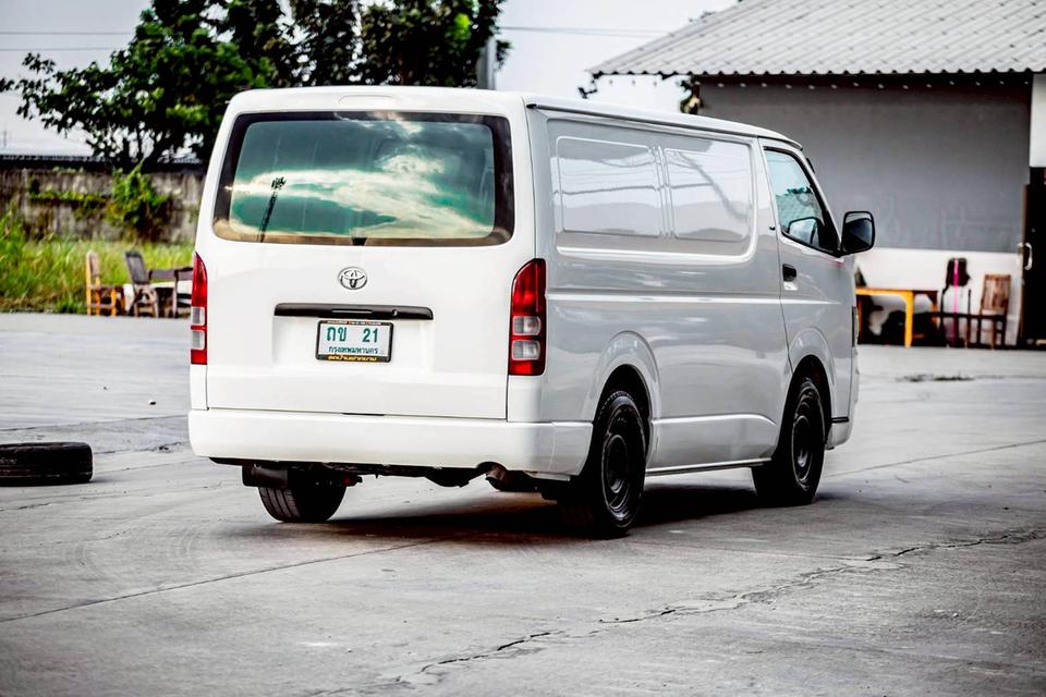Toyota Hiace 2.5 ดีเซล M/T โม่งน้อย ปี 2007 สีขาว 6