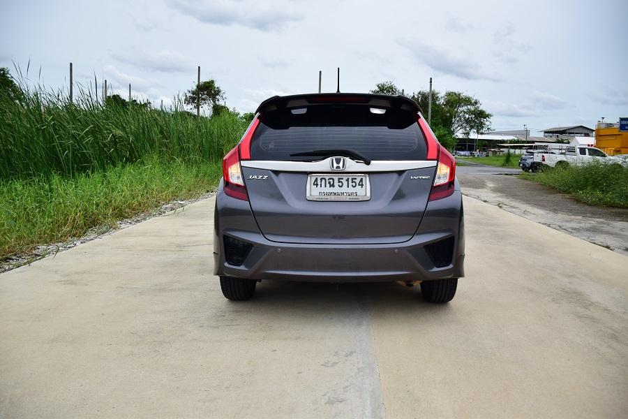 ปี2014จด15 ฟรีดาวน์ HONDA JAZZ GK เกียร์แพดเดิ้ลชิฟ SV / เบาะหนังแท้ แอร์จอ ครุสคอลโทล กุญแจคีเรท จอ กล้องหน้าหลังABS AIRBAG โทร0957401229 ไอดีไล UTBP 18