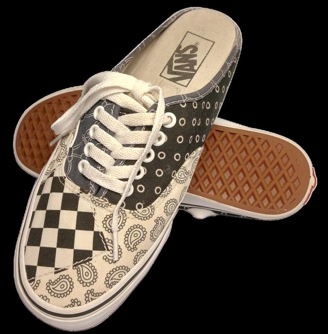 VANS รองเท้าผ้าใบเปิดส้น มือสอง สภาพเหมือนใหม่ จัดส่งฟรี! เก็บปลายทาง