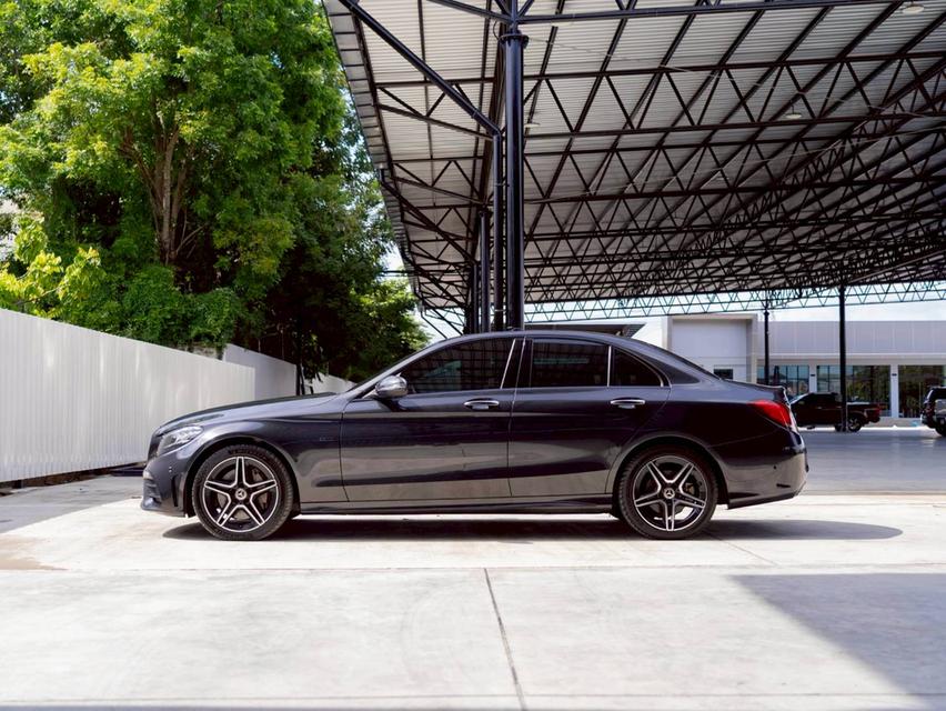 Mercedes Benz C300e AMG SPORT  ปี จด 2022 6