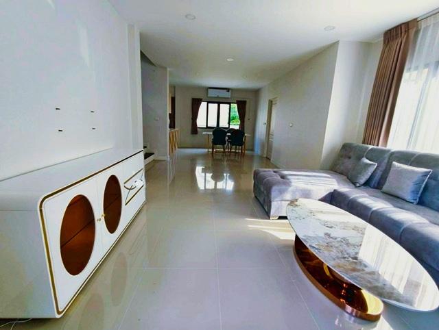 ตลาดออเงิน 3.5 กม. ตลาดวงศกร คฤหาสน์ ให้เช่าบ้านเดี่ยว 2 ชั้น 60ตรว 250ตรม. 4นอน 5น้ำ คลองสามวา วงแหวน จตุโชติ แฟชั่นไอส 5