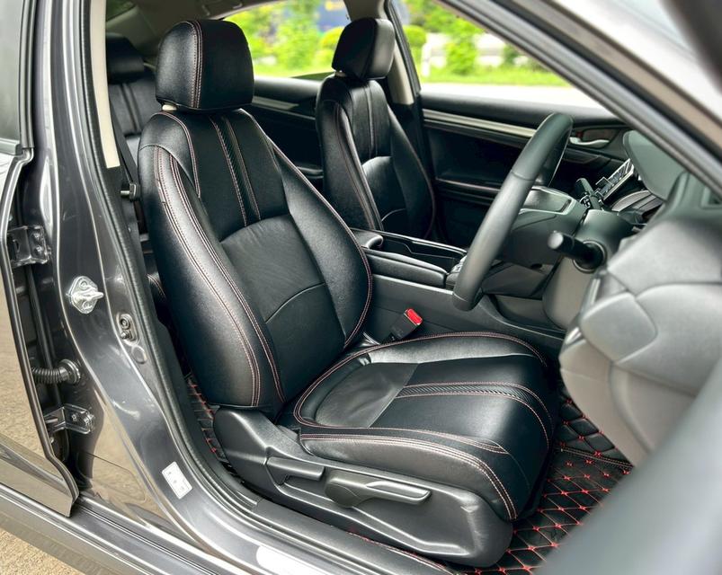 ขาย Honda Civic 1.8E ปี17 14