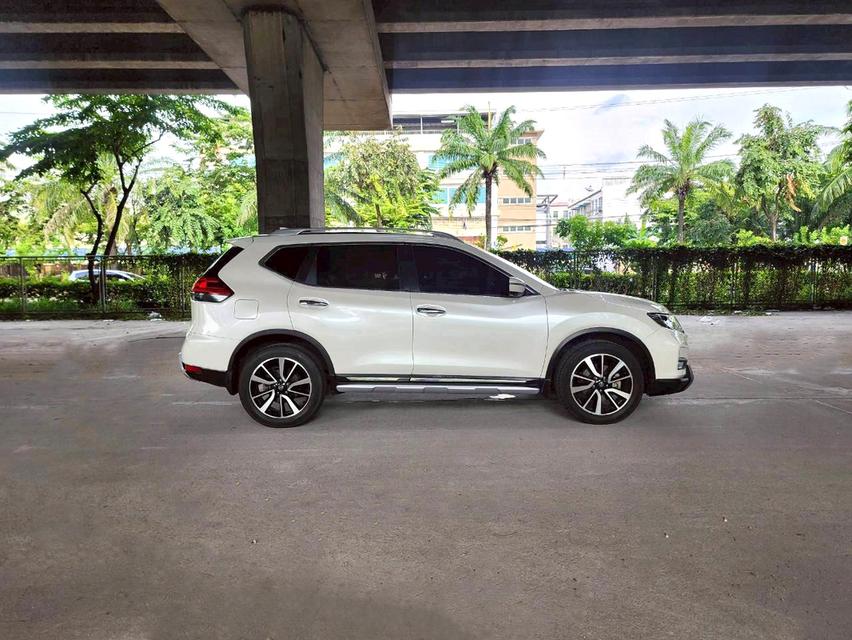 ขายรถ nissan  X-Trail 2.5 4WD ปี 2020 สีขาว เกียร์ออโต้ 8