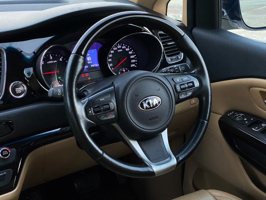 KIA Grand Carnival 2.2 EX 2015  15