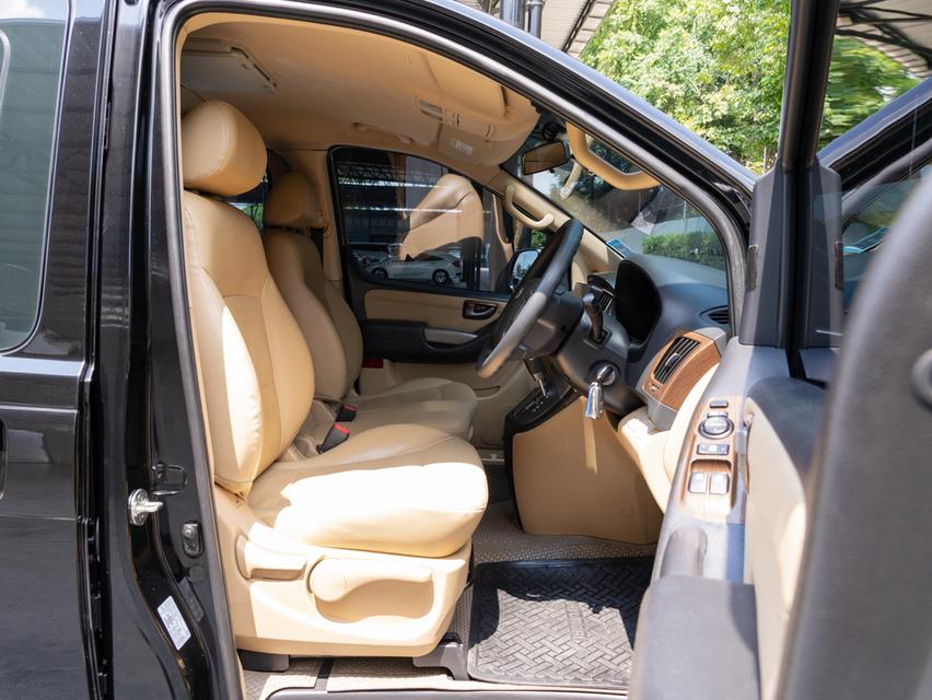 HYUNDAI H-1 2.5 ELITE 2019 āļĢāļđāļāļāļĩāđ 9