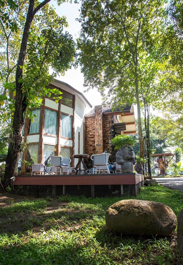 Selling special price resort ขายกิจการรีสอร์ตพร้อมร้านอาหารหรือปรับบ้านสวนได้ เนื้อที่ 5 ไร่ 14 วา 18