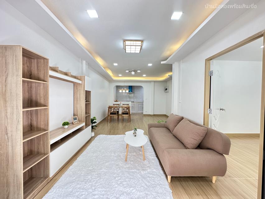 หมู่บ้านบุศรินทร์ พระยาสุเรนทร์ 40  3