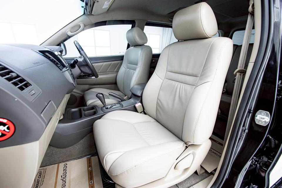 TOYOTA FORTUNER 2.7 V 2WD 2011