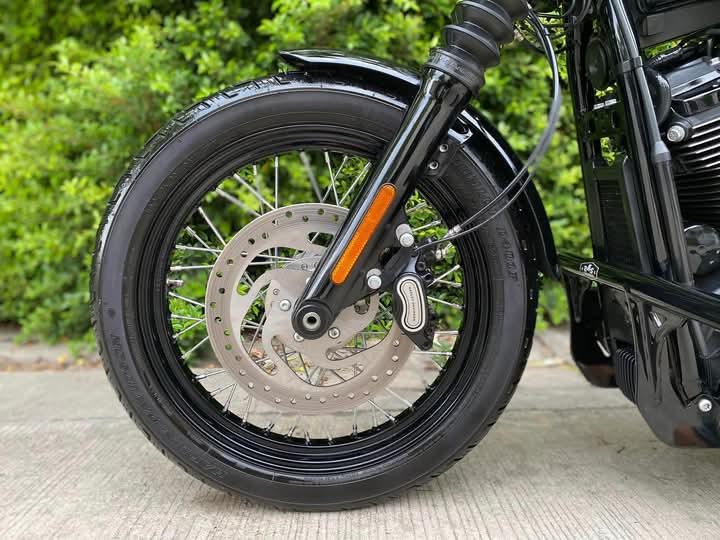 Harley Davidson Street Bob ปี 2021 8