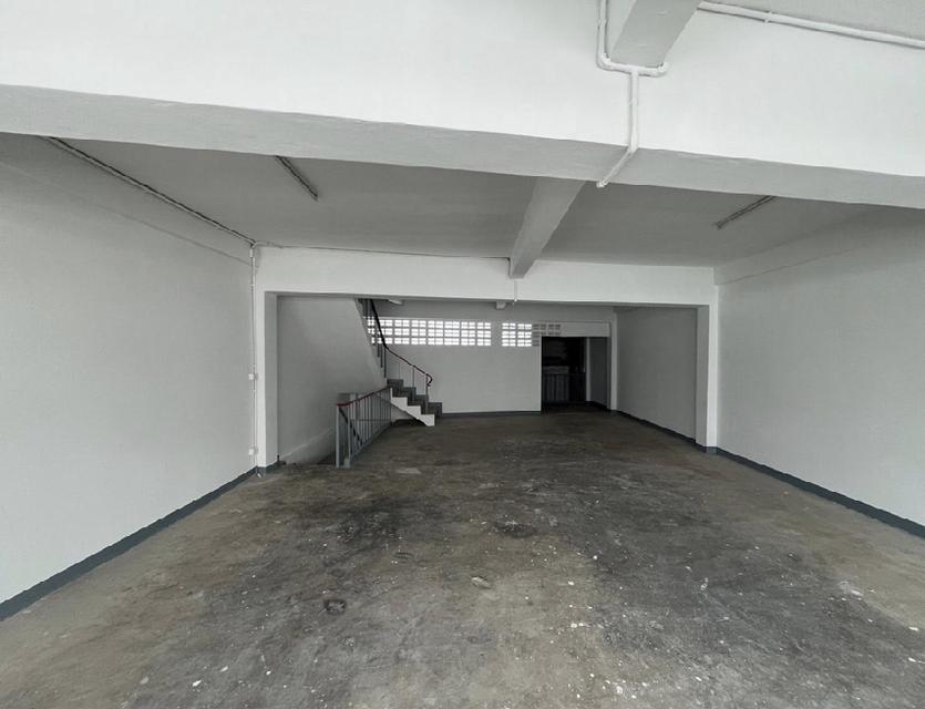 ให้เช่าอาคารพาณิชย์ 4.5 ชั้น 2 คูหา / ซอยสวนมะลิ 3 / ใกล้ รพ.กลาง ใกล้วัดสระเกศ ใกล้เยาวราช / จอดรถหน้าอาคาร 2 คัน 4