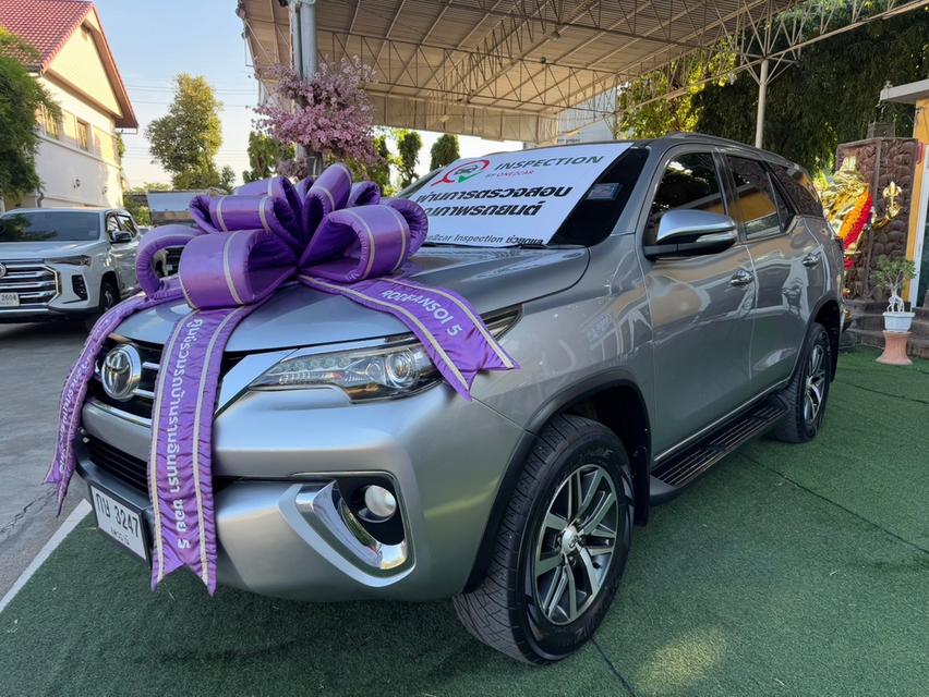 TOYOTA FORTUNER 2.8 V 4WD   เกียร์ AT ปี 2018 3