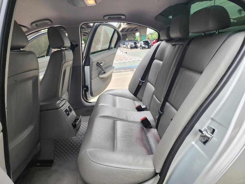 BMW 318i 2.0 E90 AT ปี 2008 16