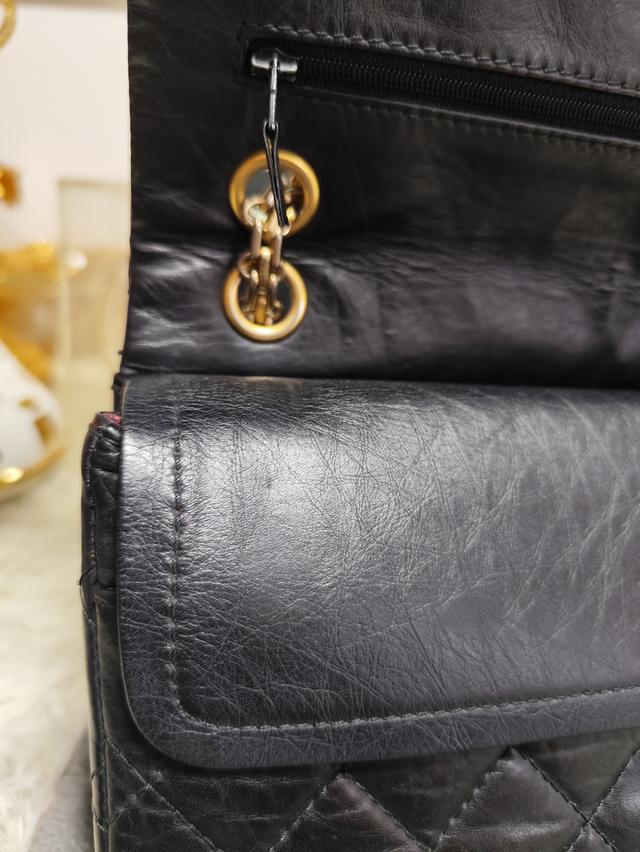 The Legend of Chanel: Chanel 2.55 Reissue Flap Bag (Aged Calfskin) รูปที่ 15