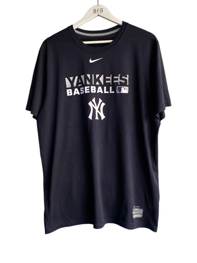 New York Yankees Nike Dri Fit T Shirt - Small 