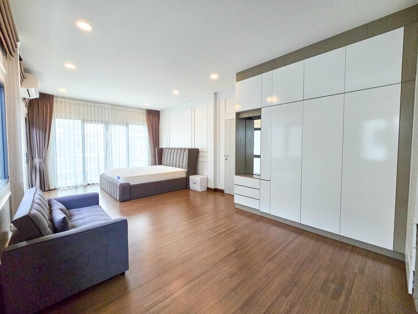 ให้เช่า บ้านเดี่ยว 𝐓𝐡𝐞 𝐂𝐢𝐭𝐲 𝐁𝐚𝐧𝐠𝐧𝐚 ใกล้ Mega Bangna หันหน้าทิศเหนือ 4ห้องนอน 1ห้องแม่บ้าน ตกแต่งสวย พร้อมเข้าอยู่ 9