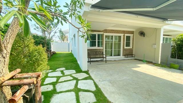 อินดี้ 2 บางนา รามคำแหง2 รร.นานาชาติคอนคอร์เดียน 2.9 กม.ให้เช่าทาวน์โฮมหรู 3 ชั้นหลังมุมใต้หลังคาสวยงาม พร้อมสวนด้านข้าง 2