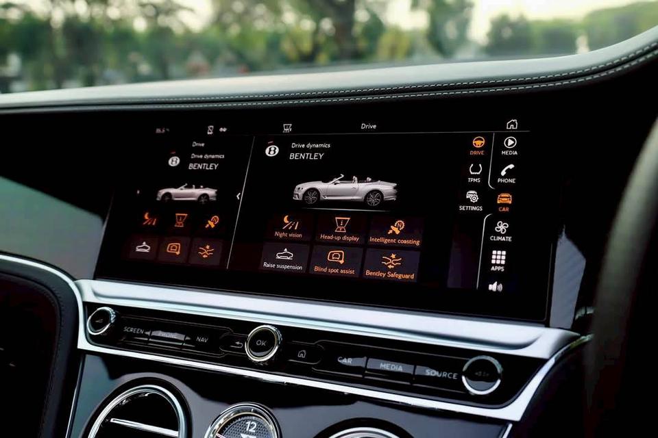 Continental GTC V8 Convertible 14
