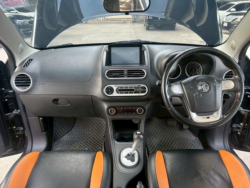 MG 3 1.5 Xross Sunroof AT ปี 2015 12
