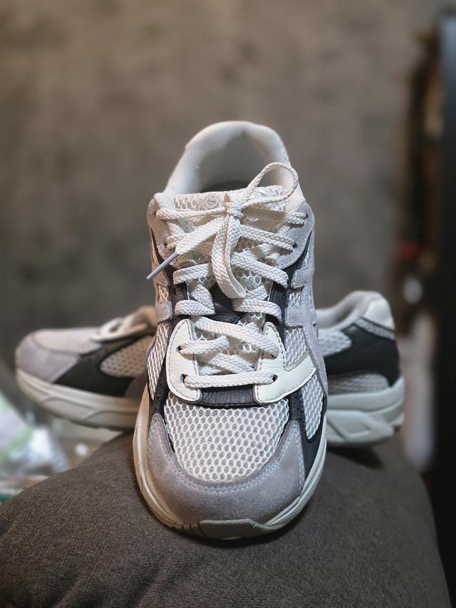 Asics Hal Studios  27.5cm รูปที่ 2