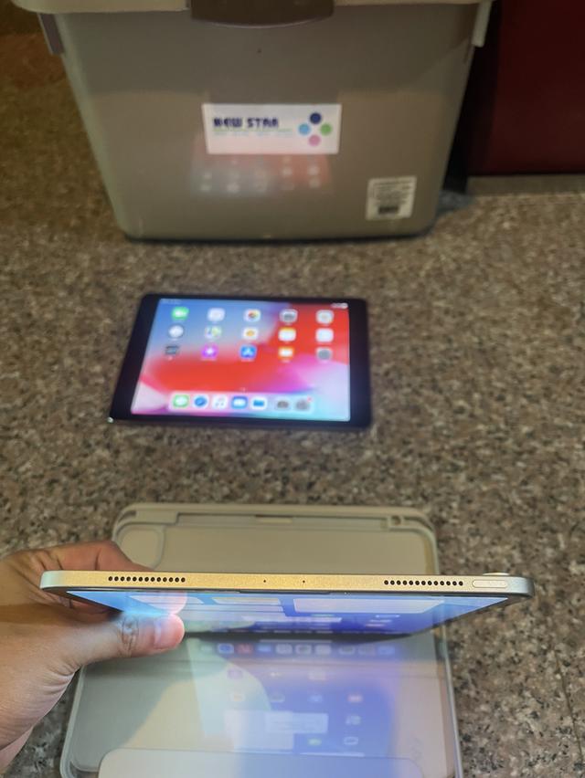 ขายiPadPro11นิ้วสีหายากSilver256กิ๊กสภาพสวยๆใช้งานดีทุกๆฟังชั่นถูกมากกก