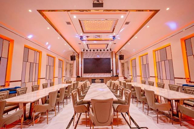 จากเซนทรัลปิ่นเกล้า ขายคฤหาสน์หรู 3ชั้น 2ไร่ 72ตรว.14นาที รวมชั้นใต้ดินจอดรถ super car 20คัน เต็มพื้นที่ ถ.อักษะ พุทธมณฑ 4