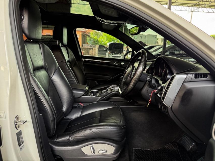 รหัสรถ WRT6169 2012 PORSCHE CAYENNE S​, 3.0 S HYBRID 10