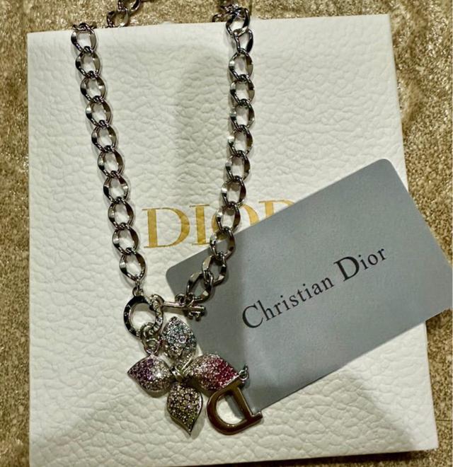สร้อย Christian Dior 1
