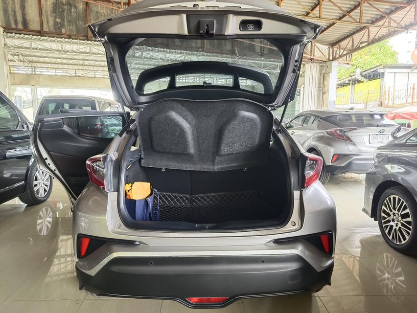 Toyota CHR 1.8 ไฮบริด HV-Hi ปี 2019 รุ่นท๊อป รถคุณหมอใช้เองเข้าศูนย์ตลอด ตรวจสอบประวัติได้ รูปที่ 14
