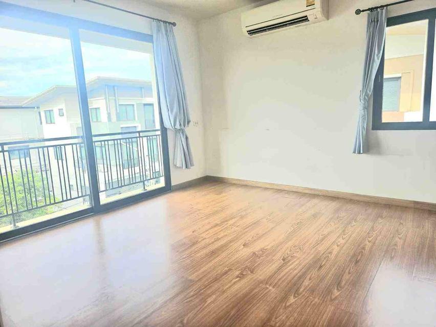 B1034 ให้เช่าบ้านเดี่ยว 3ชั้น หมู่บ้านโกลเด้น เพรสทีจ วัชรพล ถนนสุขาภิบาล5 11