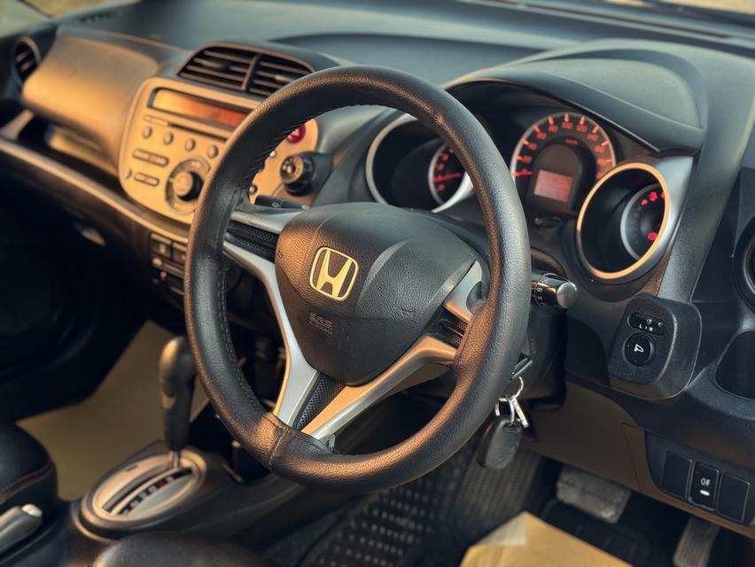 HONDA JAZZ GE 2012 AUTO รูปที่ 13