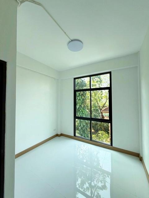 7นอน เซ็นทรัล บางนา 1.8 กม. ไบเทค บางนา 900ม ใหญ่มาก ทาวน์โฮม 4 ชั้น 20 ตร.ว 288 ตร.ม BTSบางนา 1.2กม. 4