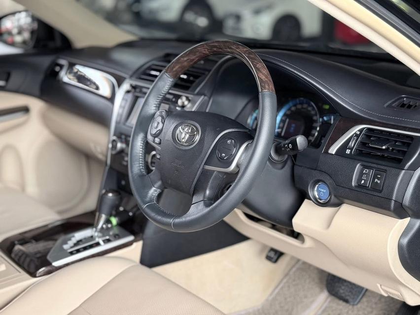 ปี 2013 TOYOTA CAMRY, 2.5 HV DVDมือเดียวป้ายแดง กุญแจ 2 ดอกครบ คู่มือบุ๊คเซอร์วิสครบ รูปที่ 7