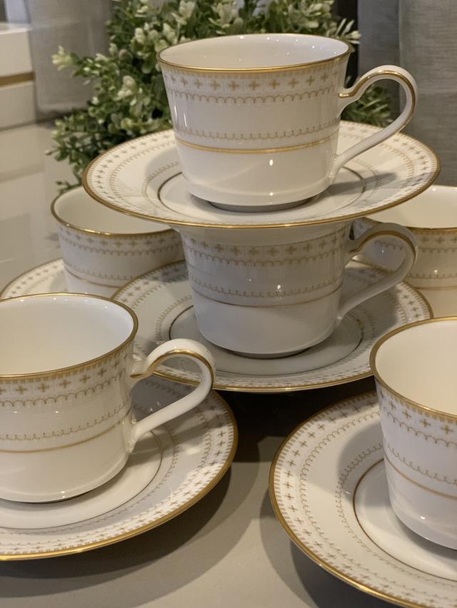 ชุด แก้วกาแฟ แก้วชานอริตาเกะงานสวยเนื้อขาวขอบทองเป็นงานใหม่ไม่ผ่านการใช้งานขนาดเอสเปรสโซ่ ชุดละ 150 บาท