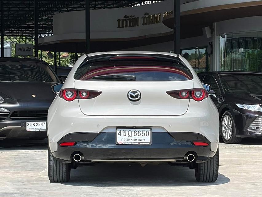 2023 MAZDA MAZDA3, 2.0 SP SPORTS โฉม ปี19-ปัจจุบัน 5Dr สีน้ำตาล ตัวท็อปสุด มือเดียวป้ายแดง จดทะเบียน 2023 รูปที่ 3
