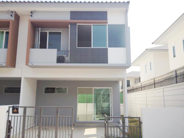 ให้เช่าทาวน์เฮ้าส์ใหม่ 2 ชั้น หมู่บ้านเดอะทรัสต์ ลำลูกกาคลอง 5 ใกล้ Big c วัดแจ้งวังหิน,บิ๊กซีคลอง5,มอเตอร์เวย์ บ้านหัวมุม  ไม่รับสัตว์เลี้ยง 1