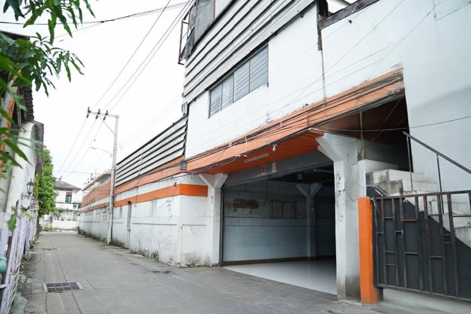 ขายโกดังพร้อมสำนักงาน 309 ตรว. อ่อนนุช 36 ติดถนน 2 ด้าน ทำเลดี เดินทางสะดวก 2