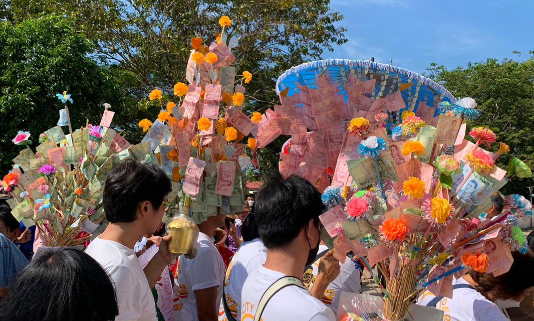 ดนตรีแห่เทียน บริการแตรวงแห่เทียนพรรษา 4