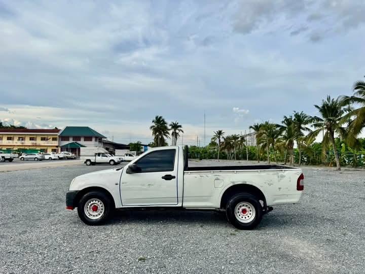 Isuzu D-Max  สีขาว 4