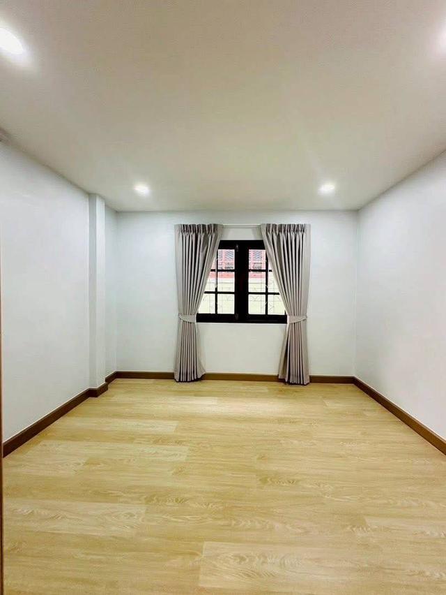 บ้านสวย รีโนเวท ตกแต่งใหม่ พร้อมเข้าอยู่ ศรีราชา-ตึกคอม 4
