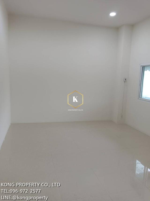 ให้เช่าโกดัง รามอินทรา - พระยาสุเรนทร์ คลองสามวา กรุงเทพ 1200 ตรม 16