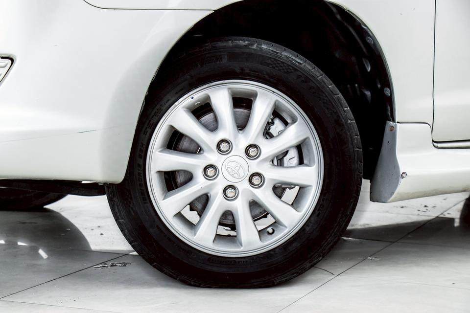 TOYOTA INNOVA 2.0 E เกียร์ธรรมดา MT 2008  3